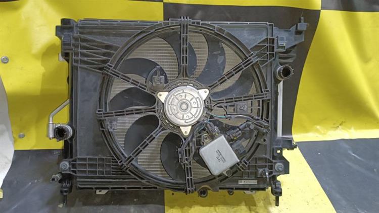 Радиатор основной Ниссан Нот в Таганроге 105188