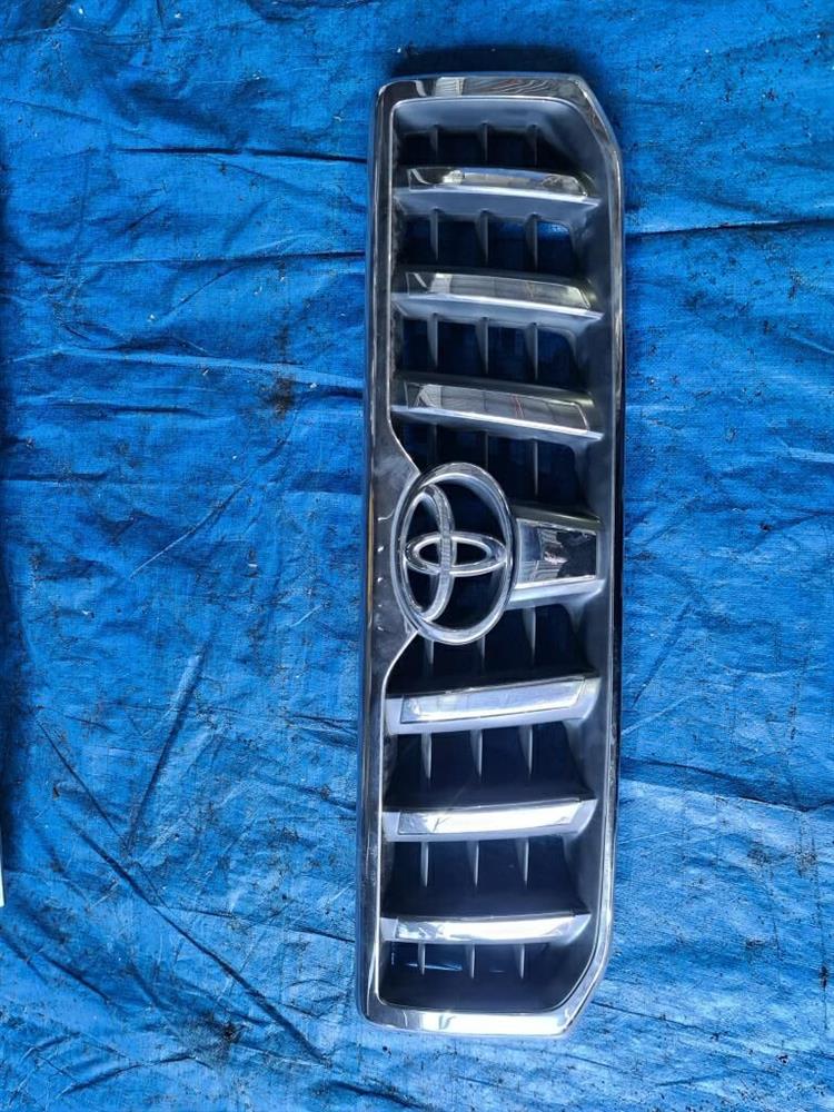 Решетка радиатора Тойота Ленд Крузер Прадо в Таганроге 227691