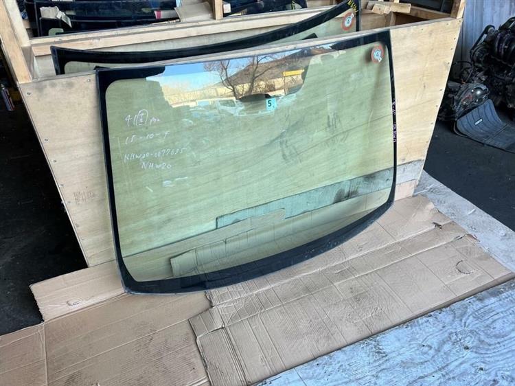 Лобовое стекло Тойота Приус в Таганроге 236521