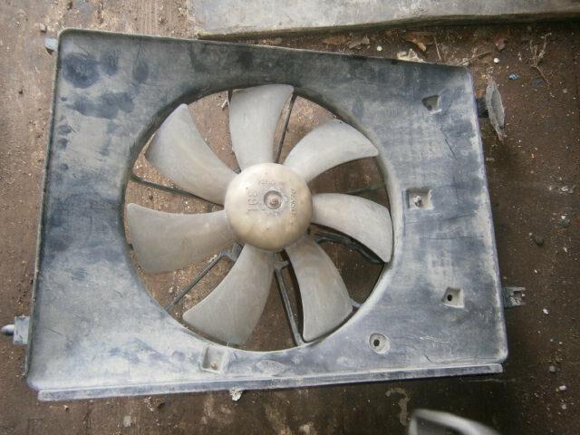 Диффузор радиатора Хонда Фит в Таганроге 24055