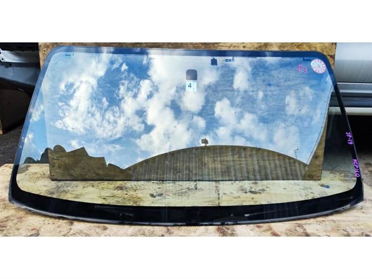 Лобовое стекло Тойота Саксид в Таганроге 255800
