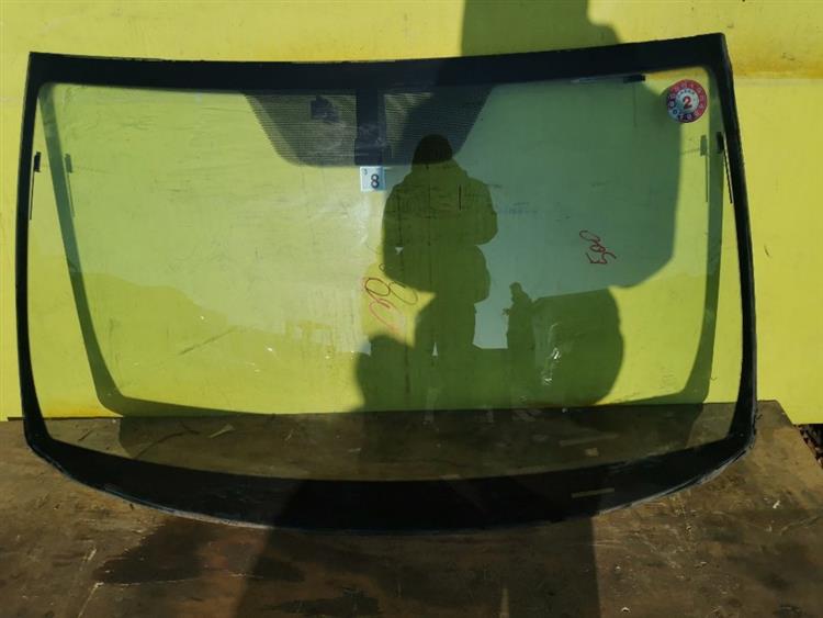 Лобовое стекло Тойота РАВ 4 в Таганроге 37216