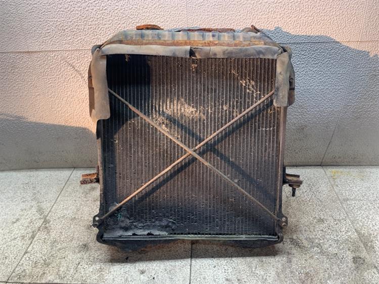 Радиатор основной Исузу Эльф в Таганроге 373356