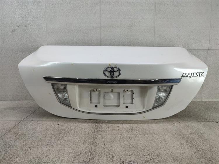 Крышка багажника Тойота Краун Маджеста в Таганроге 377679
