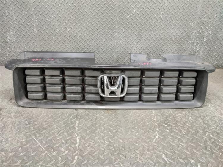 Решетка радиатора Хонда Мобилио Спайк в Таганроге 404454