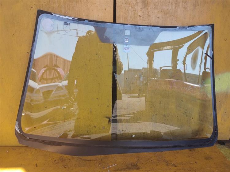 Лобовое стекло Тойота Аллион в Таганроге 47998