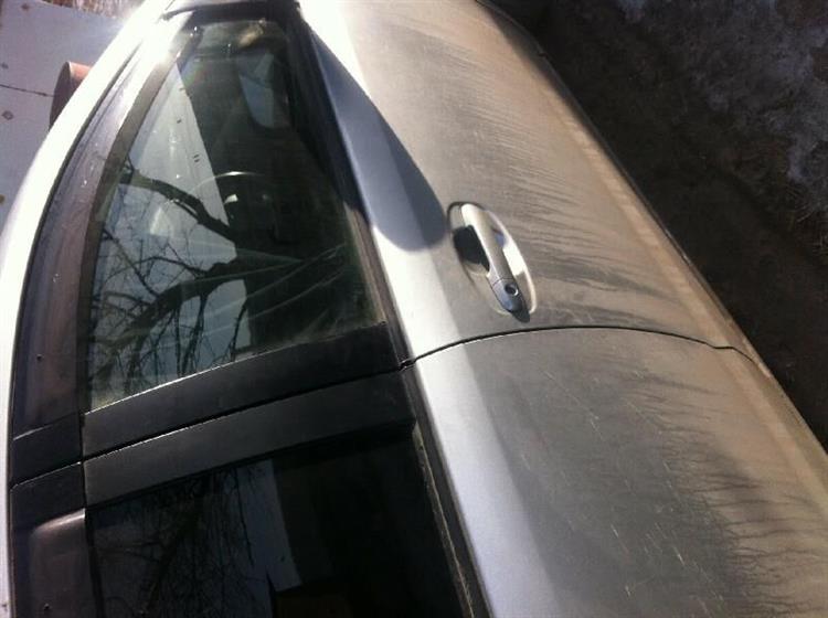 Дверь Тойота Приус в Таганроге 5189