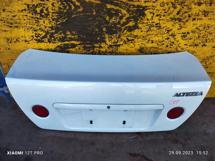 Крышка багажника Тойота Алтеза в Таганроге 651581