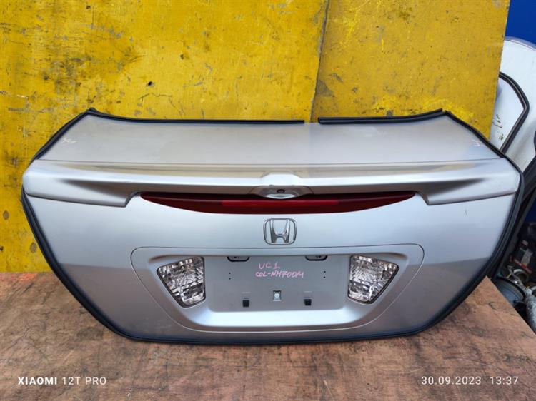 Крышка багажника Хонда Инспаер в Таганроге 652201