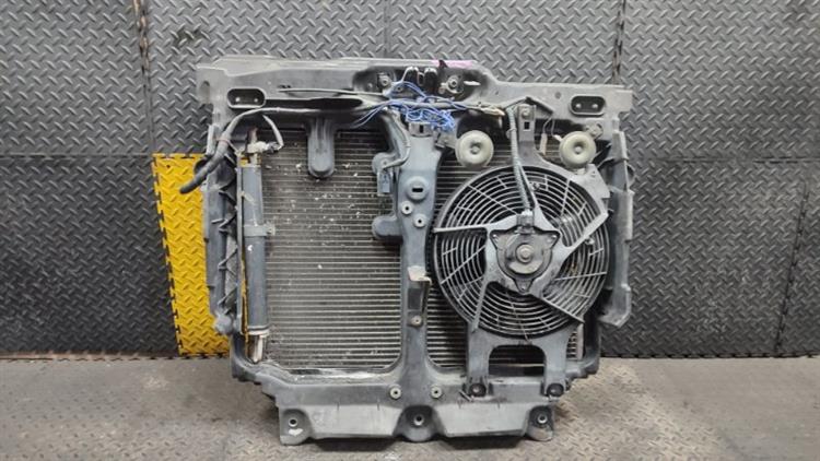 Рамка радиатора Ниссан Эльгранд в Таганроге 91773